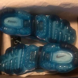 air vapormax plus blue force